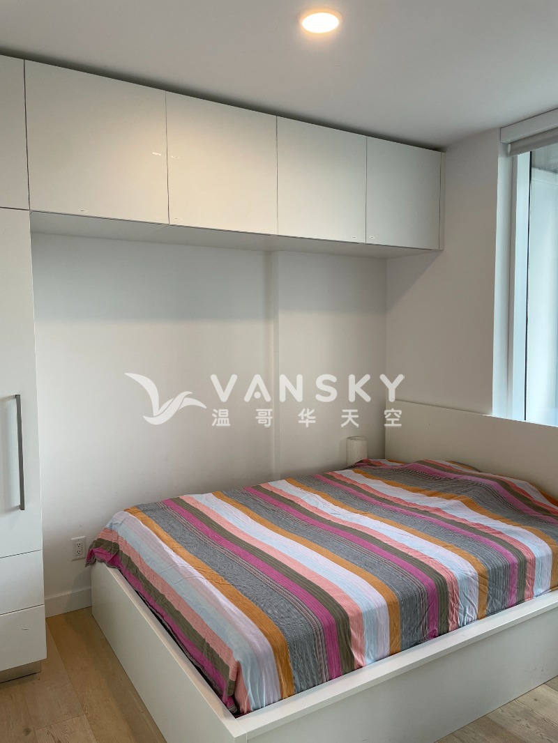 250819143035_bedroom 2.jpg